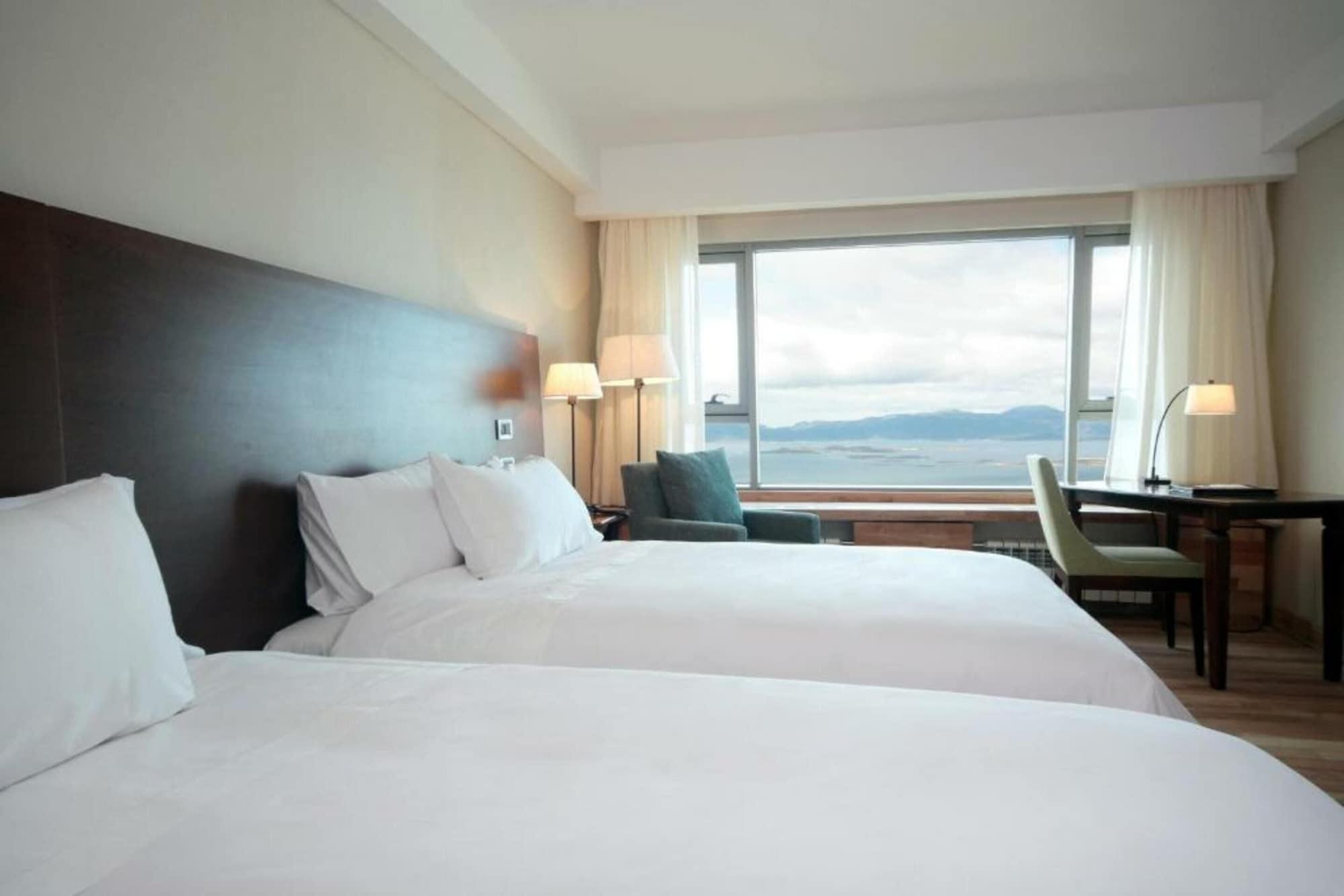 Arakur Ushuaia Resort & Spa Eksteriør billede A room at the hotel
