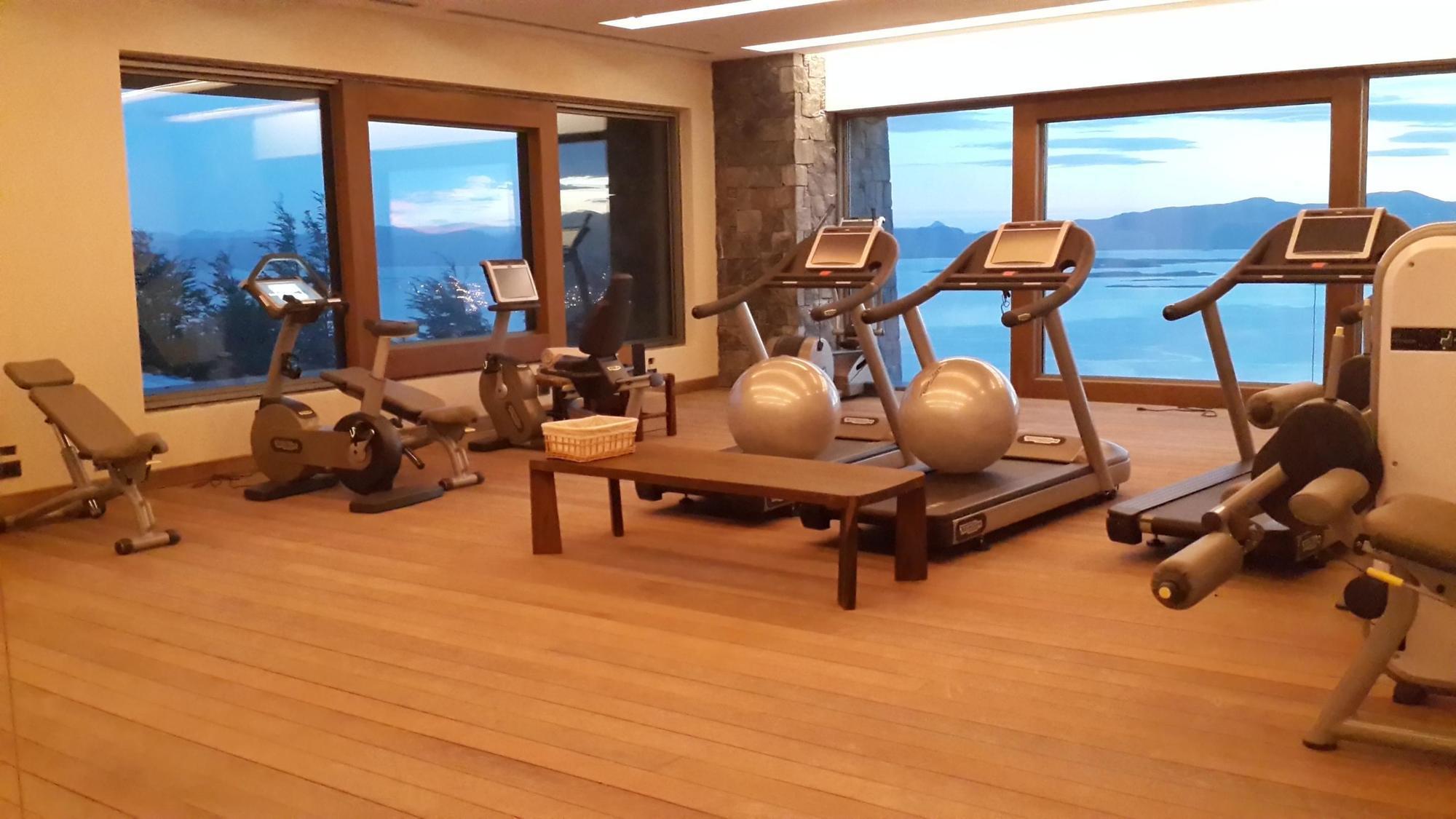 Arakur Ushuaia Resort & Spa Eksteriør billede A gym at a hotel