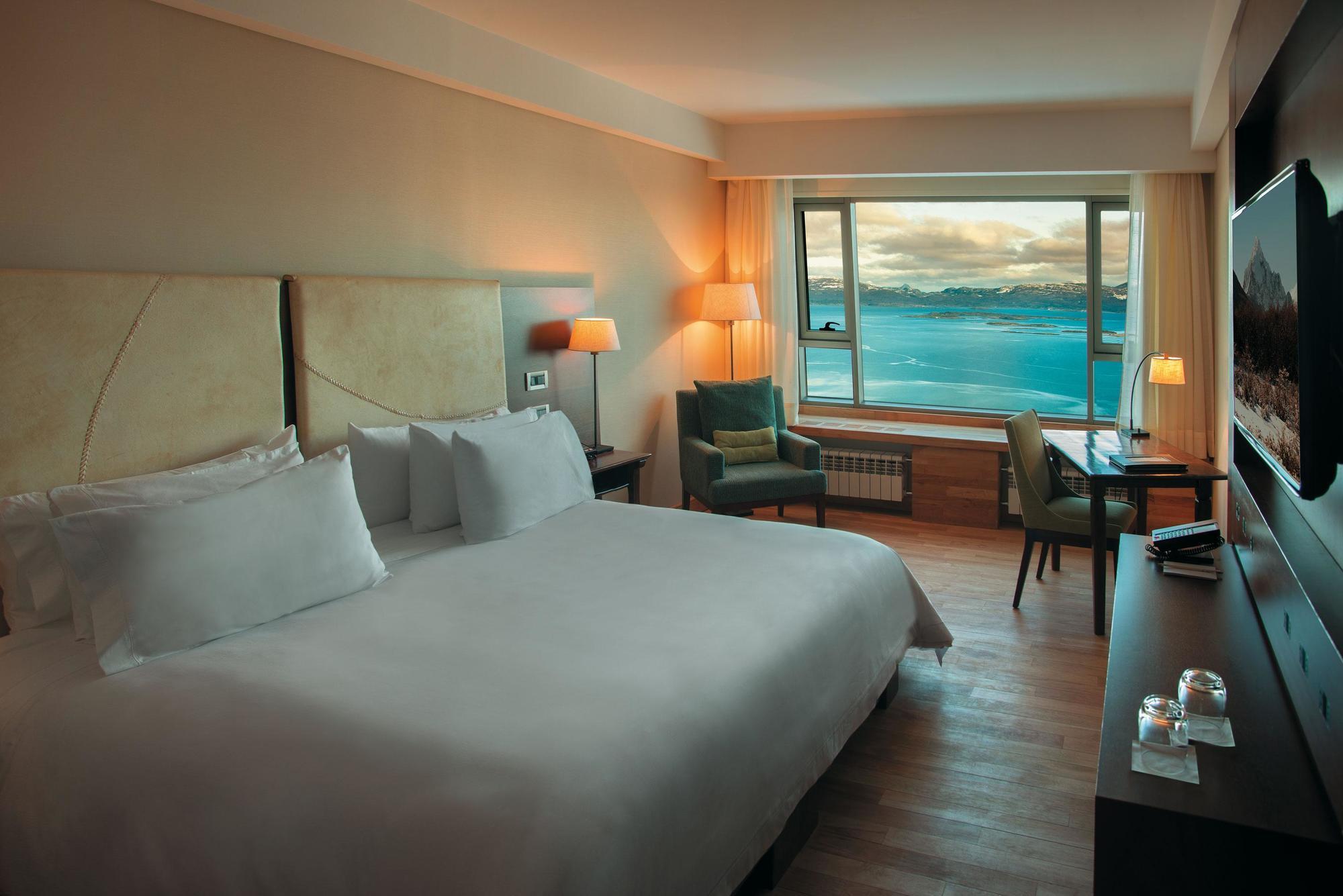 Arakur Ushuaia Resort & Spa Eksteriør billede A room at the hotel